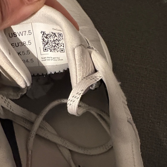 On Running Women's Cloudrunner 2 Sneakers - Wolf and Tangerine - Picture 5 of 6